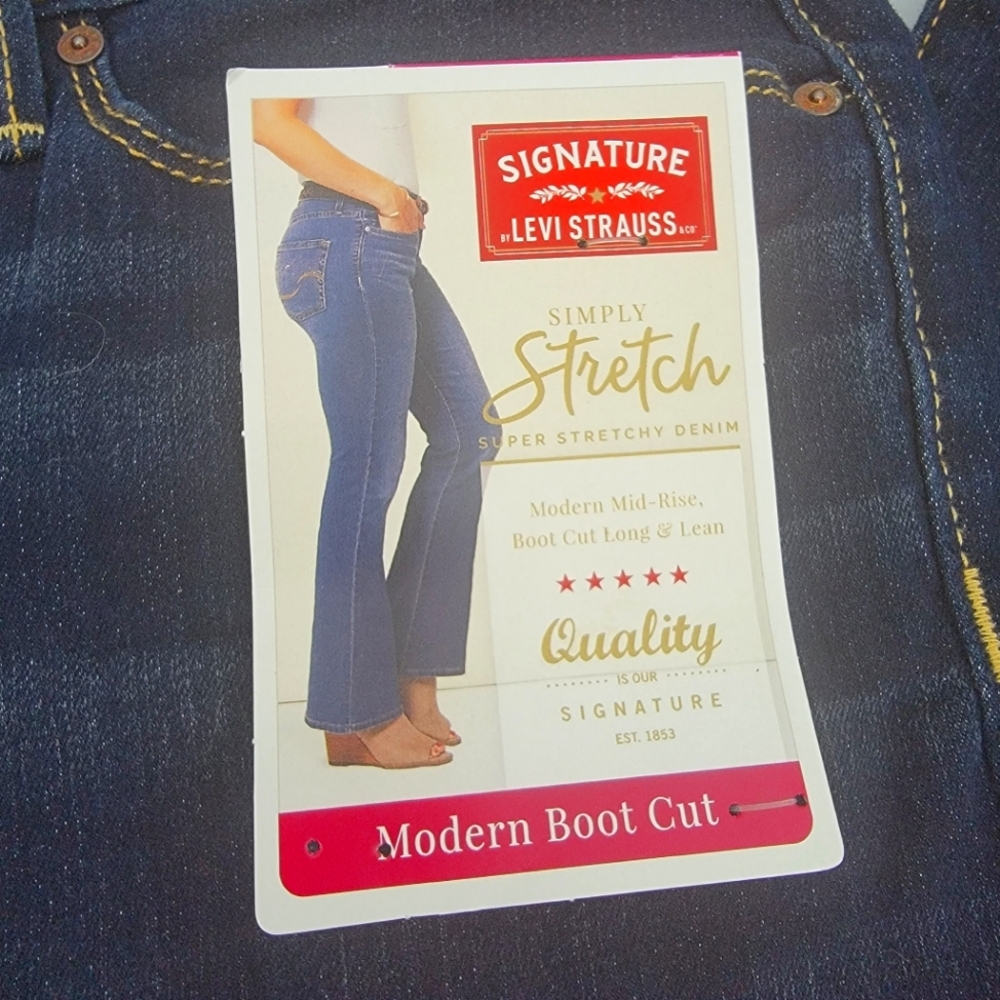 Signature Levi Strauss Simply stretch modern boot cut jeans NEW